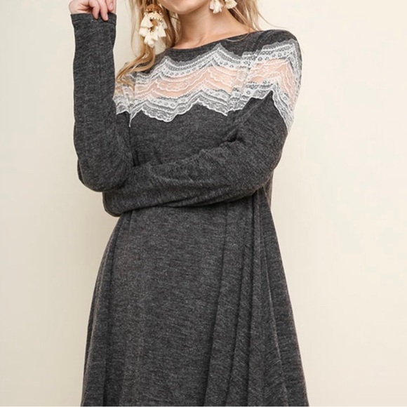 Umgee Long Sleeve Dress-Size Med - Picture 3 of 5